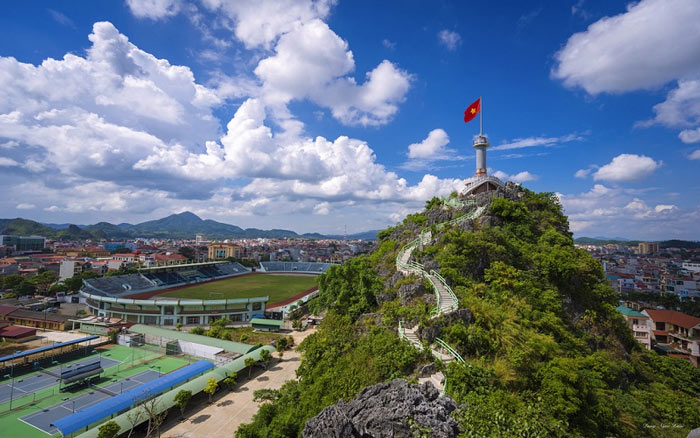 Cột cờ Phai Vệ