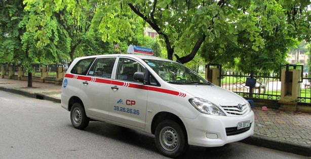 Đặt trước taxi để đảm bảo thời gian di chuyển