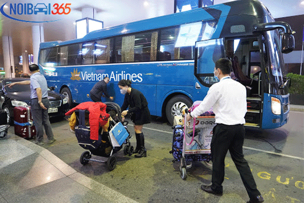 Điểm đỗ xe bus tại sân bay Nội Bài