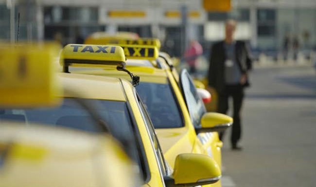 Sự kết hợp giữa truyền thống và hiện đại phần nào đưa phương tiện taxi gần hơn với khách hàng