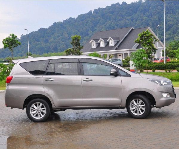Thuê xe du lịch 7 chỗ