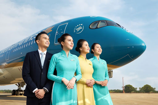 Phi hành đoàn gồm có những ai